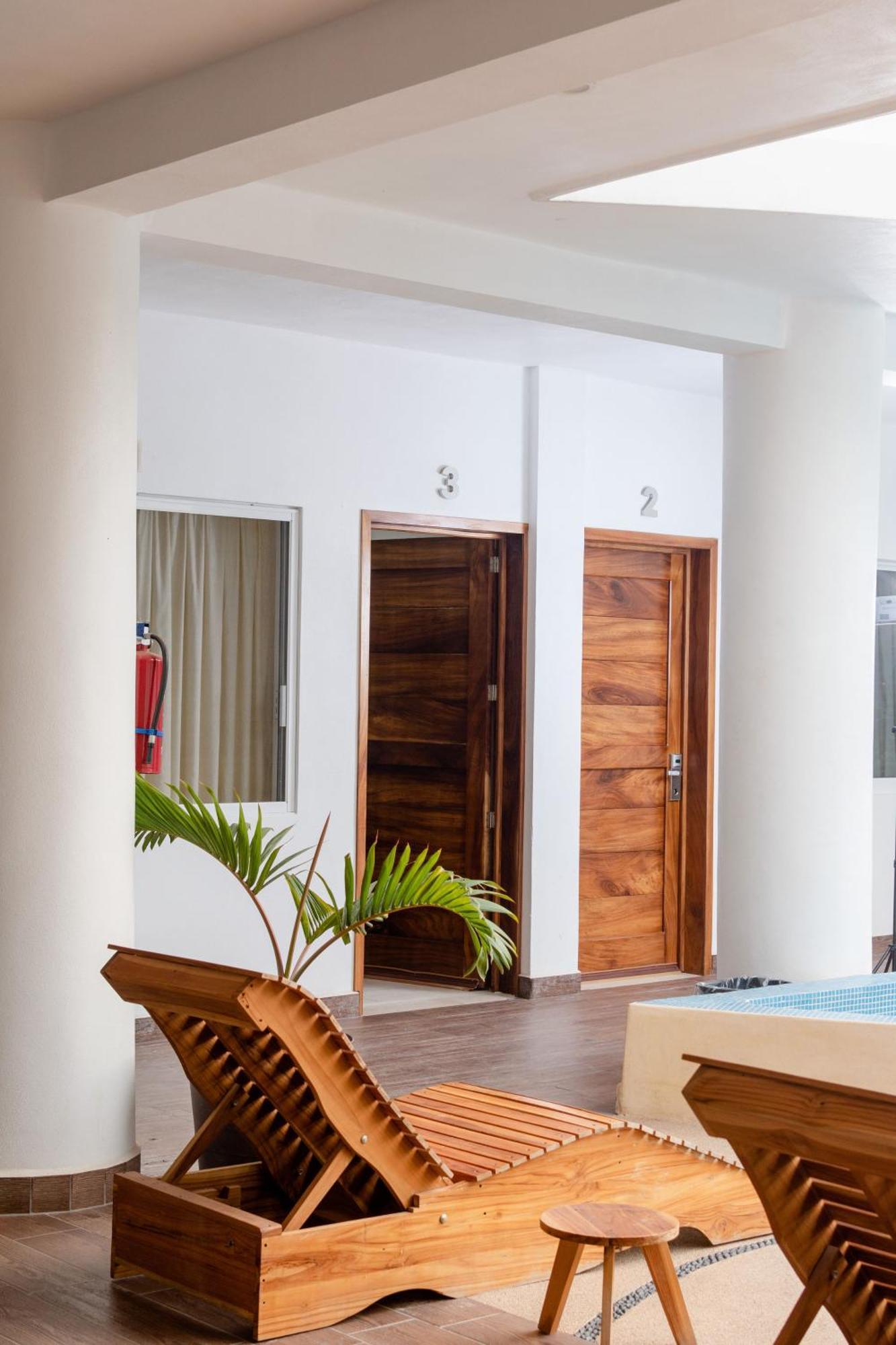 Hubun Hotel Boutique Лос-Айяла Экстерьер фото